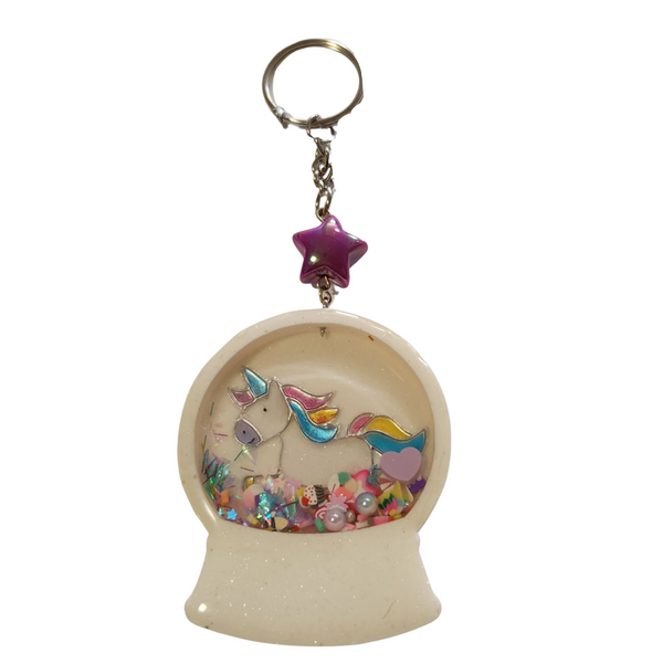 Snowglobe shaker keychain